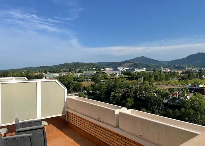 ホテル Armine バサウリ